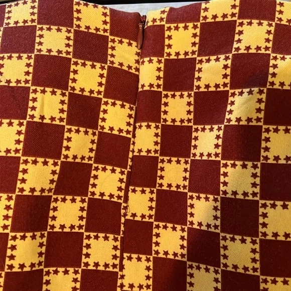 Urban Outfitters Red and Cream A-Line Mini Skirt - Picture 5 of 5